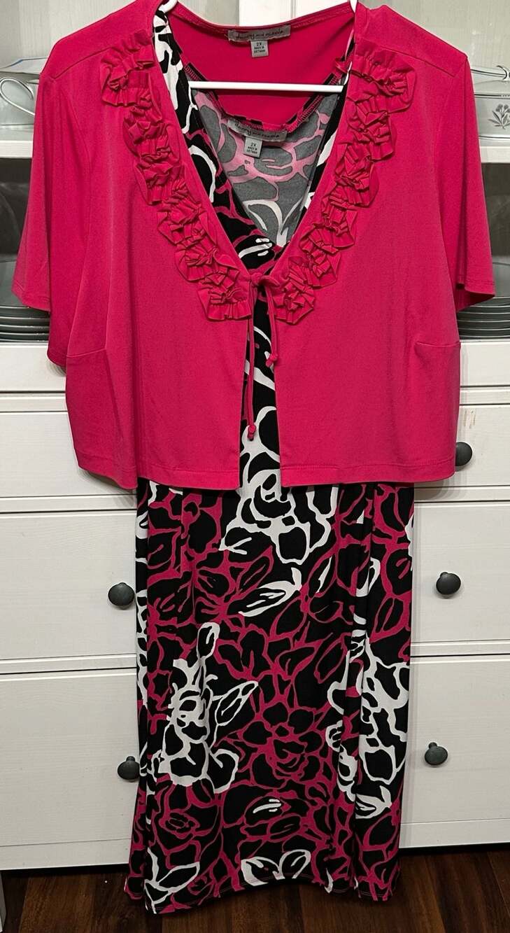 Danny and Nicole Plus Size 2X Two Piece Jacket and Dress Set Pink Black Floral